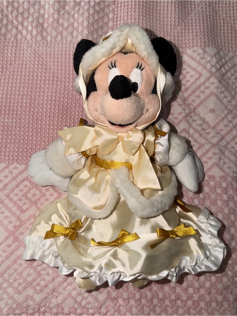Disney Minnie Mouse victorian beanbag plush